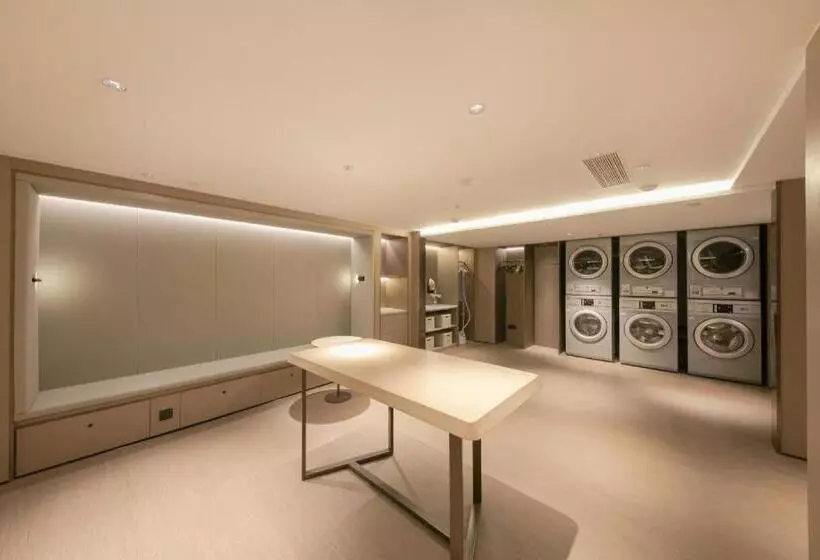 Ji Hotel Beijing Jianguomen Baiqiao Street