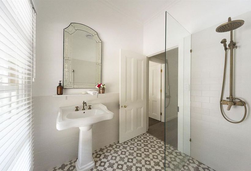 住宿加早餐  Abelia House