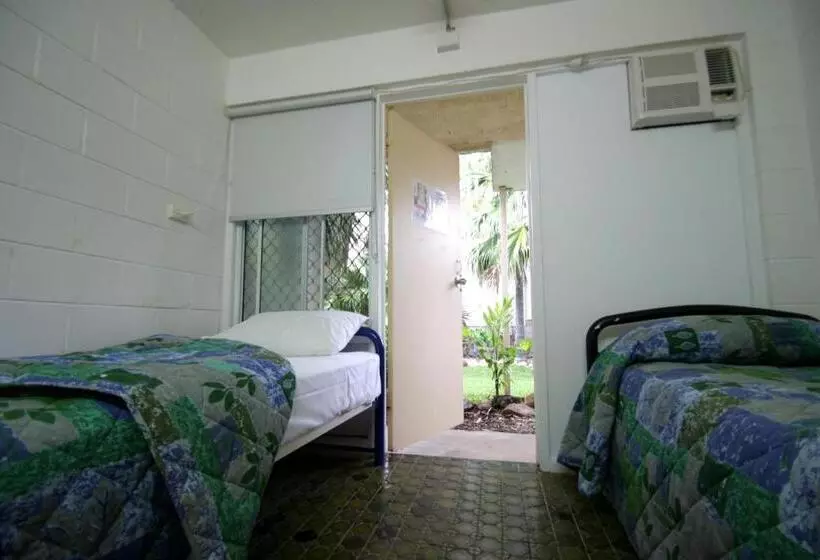 Общежитие Cstay