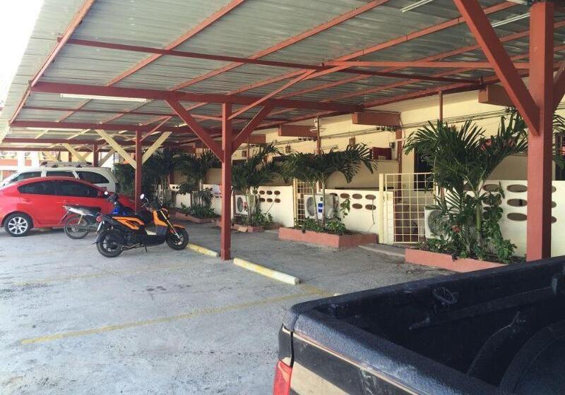 ホテル Baan Kaew Ruen Kwan