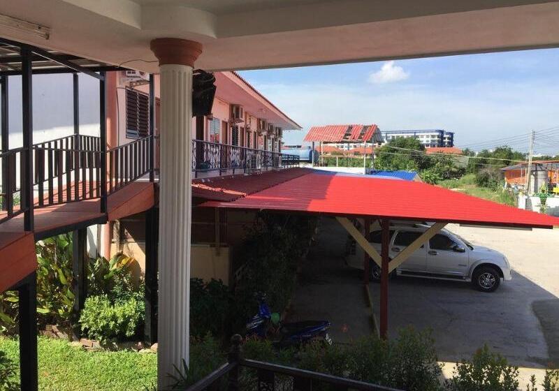 ホテル Baan Kaew Ruen Kwan