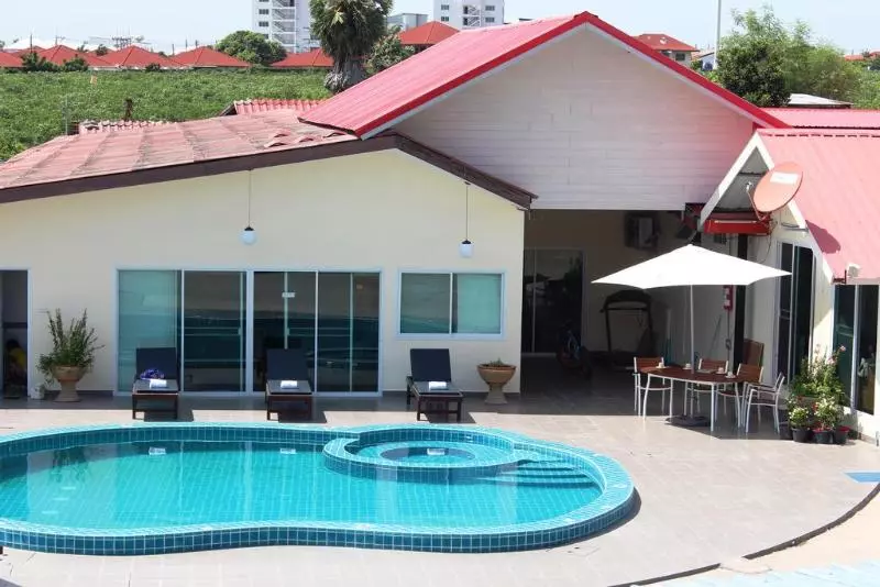 호텔 Baan Kaew Ruen Kwan