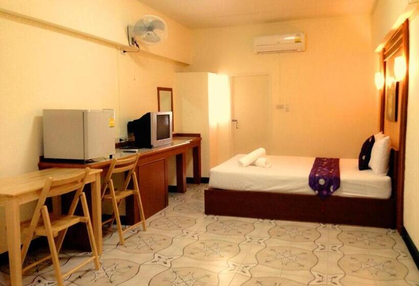 ホテル Casa Narinya @ Suvarnabhumi Airport