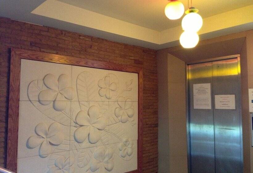 ホテル Casa Narinya @ Suvarnabhumi Airport