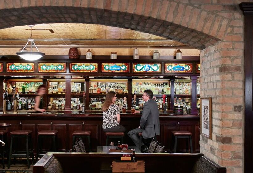 فندق Central Loop