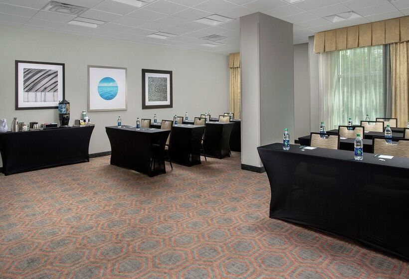 هتل Homewood Suites By Hilton Miami Downtown/brickell