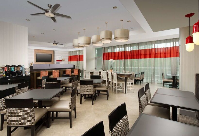 هتل Homewood Suites By Hilton Miami Downtown/brickell