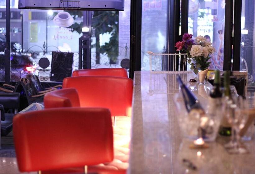 فندق Koam Tourist