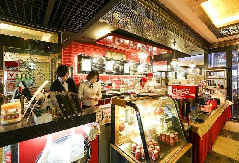 فندق Koam Tourist