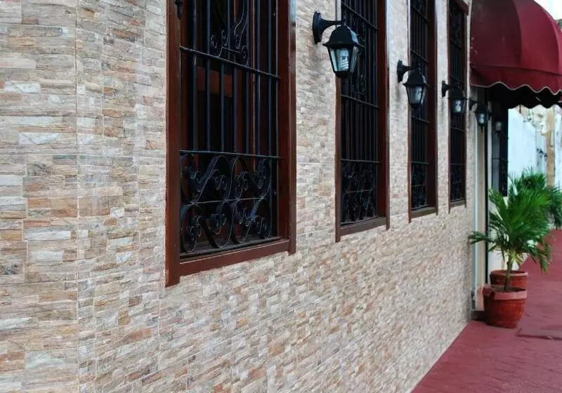 هتل La Llave Del Mar