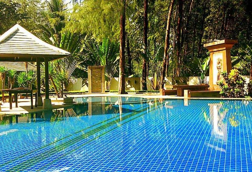 Отель Ocean Breeze Residence