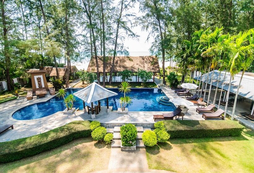 Отель Ocean Breeze Residence