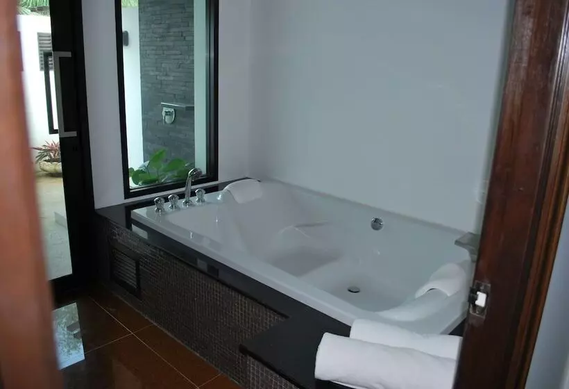 ホテル Ocean Breeze Residence