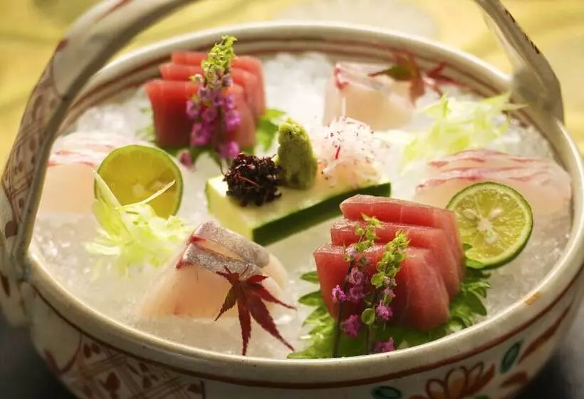 Отель Takimotokan Yukinosato