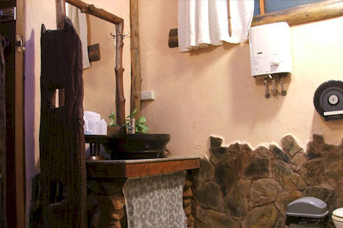 בית מלון כפרי Tharnthong Lodges