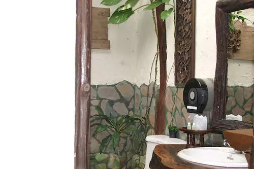 Hotel Tharnthong Lodges