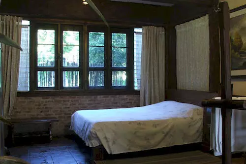 Hotel Tharnthong Lodges