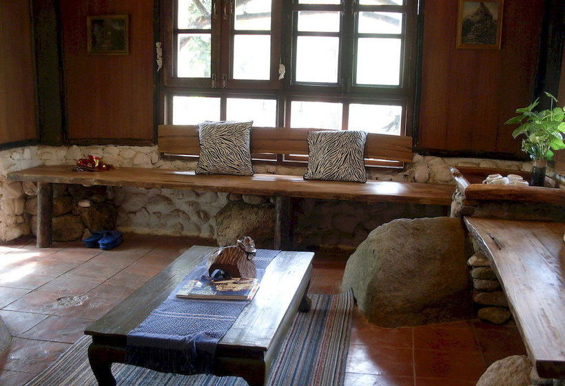 בית מלון כפרי Tharnthong Lodges