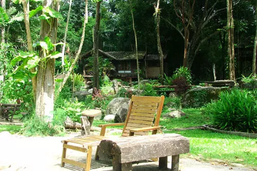 Hotel Tharnthong Lodges