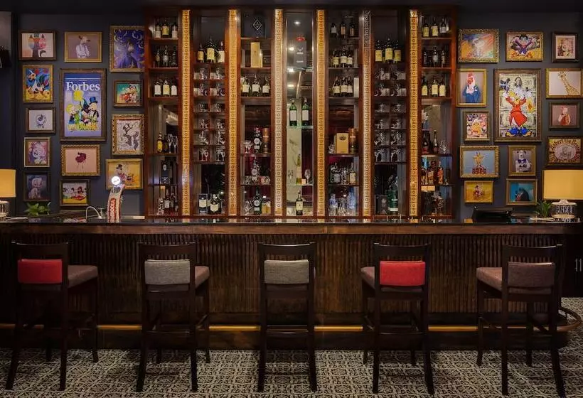 Отель The Privilege Floor By Lotus Blanc