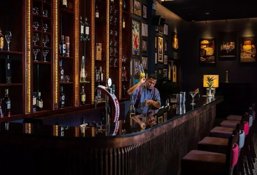 Отель The Privilege Floor By Lotus Blanc