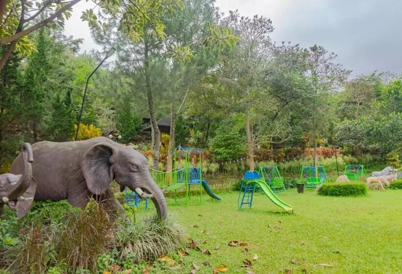 Jambuluwuk Convention Hall & Resort Batu