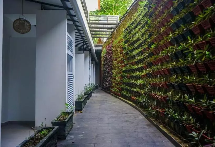 Jambuluwuk Convention Hall & Resort Batu