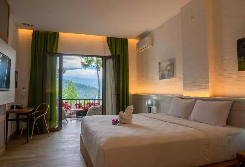 Jambuluwuk Convention Hall & Resort Batu