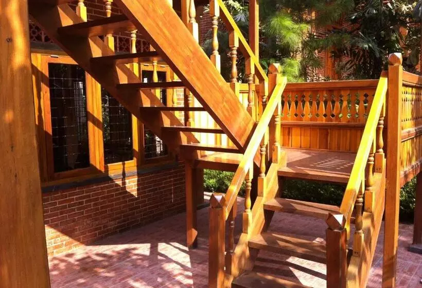 Jambuluwuk Convention Hall & Resort Batu