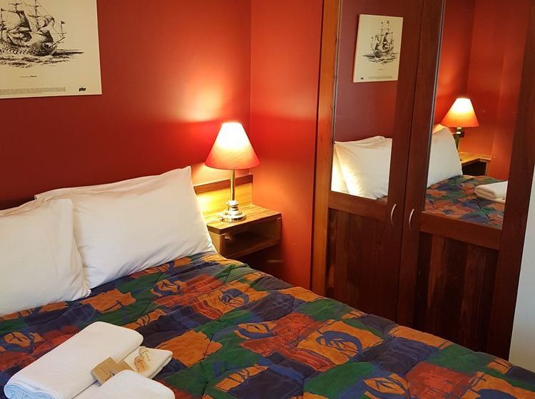 فندق على الطريق Admiral Stirling Inn