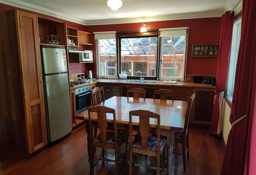 فندق على الطريق Admiral Stirling Inn