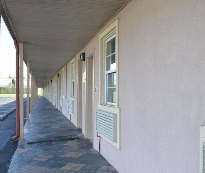 Motel Economy Inn New Orleans