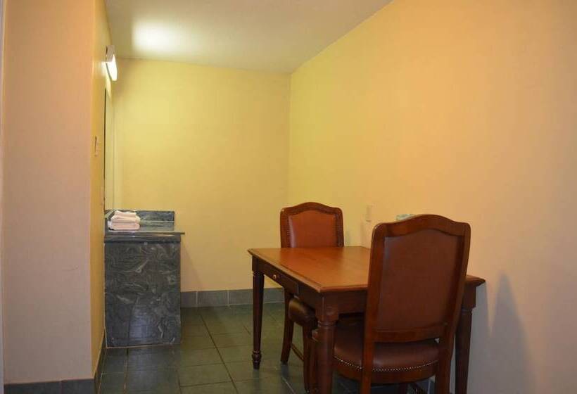 Motel Economy Inn New Orleans