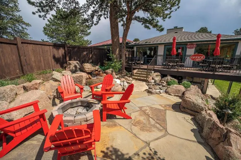 モーテル Estes Mountain Inn