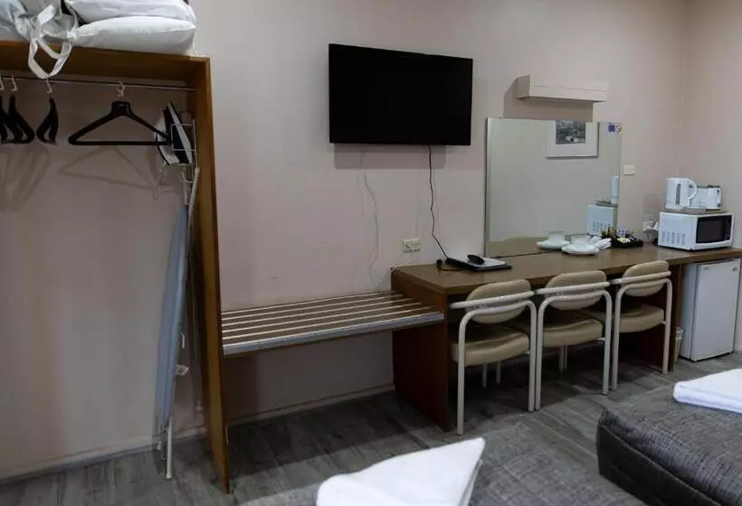 모텔 Garden Motor Inn