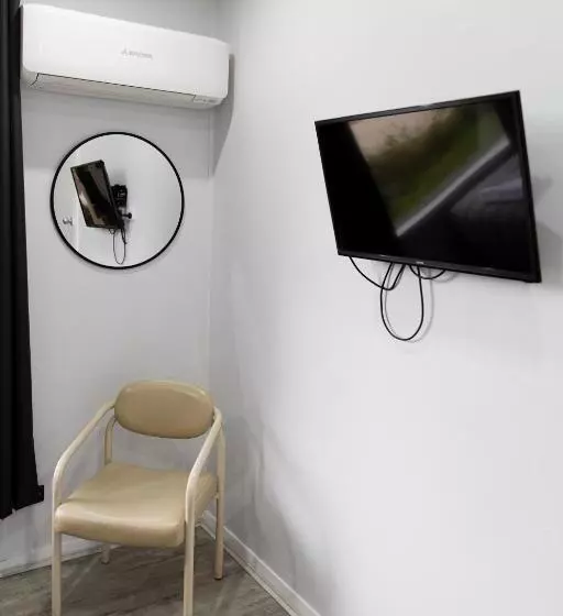 모텔 Garden Motor Inn