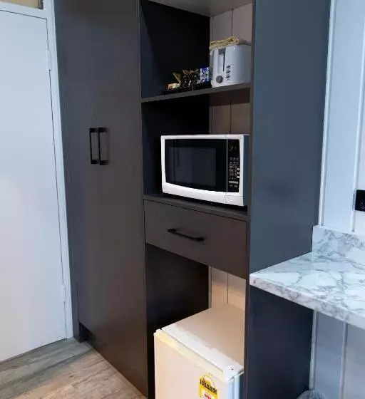 모텔 Garden Motor Inn