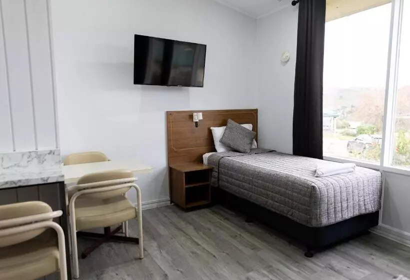 모텔 Garden Motor Inn