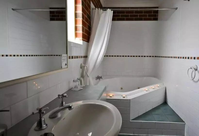 汽车旅馆 Poachers Paradise