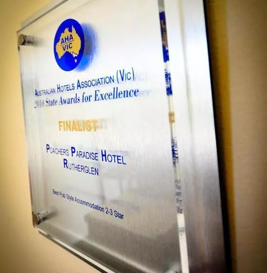 汽车旅馆 Poachers Paradise