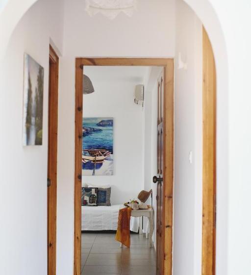 بنسيون Petrino