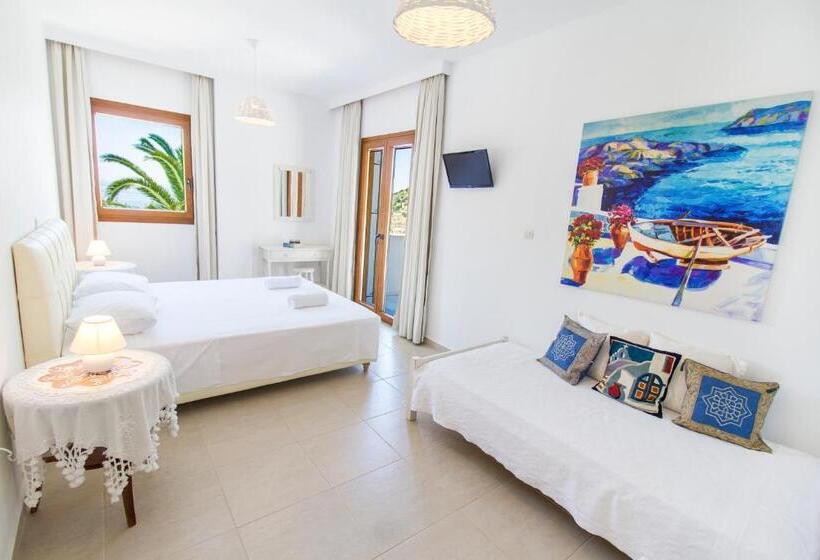 بنسيون Petrino