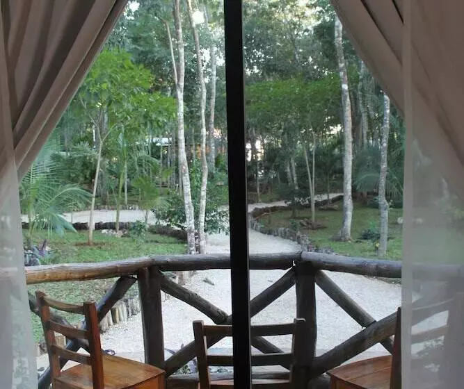 Real Mayab Hotel & Bungalows