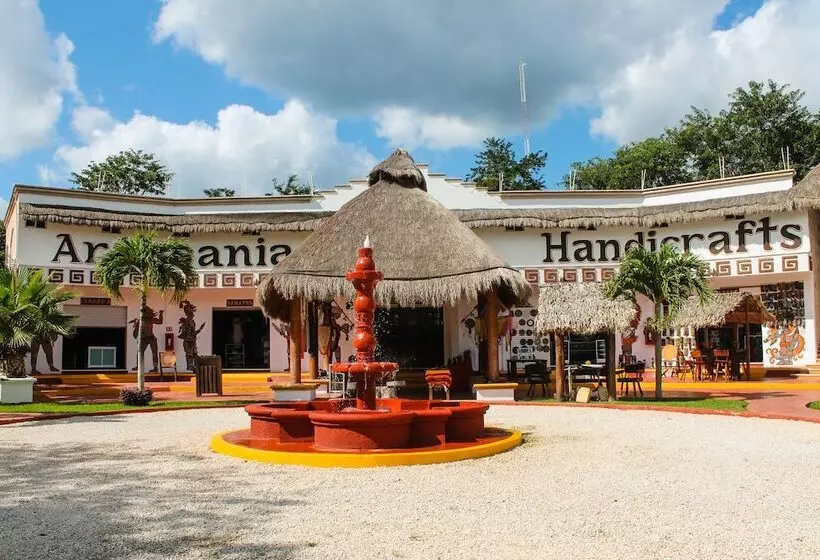 Real Mayab Hotel & Bungalows