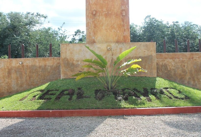 Real Mayab Hotel & Bungalows