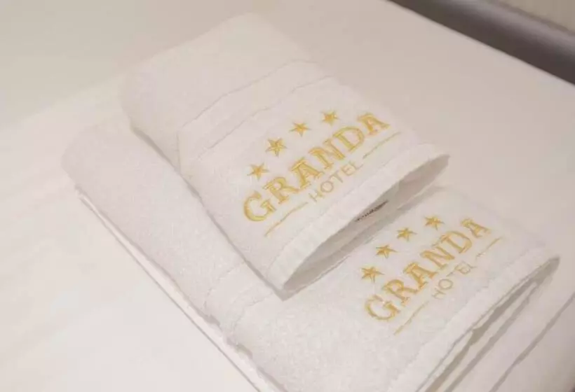 هتل Granda