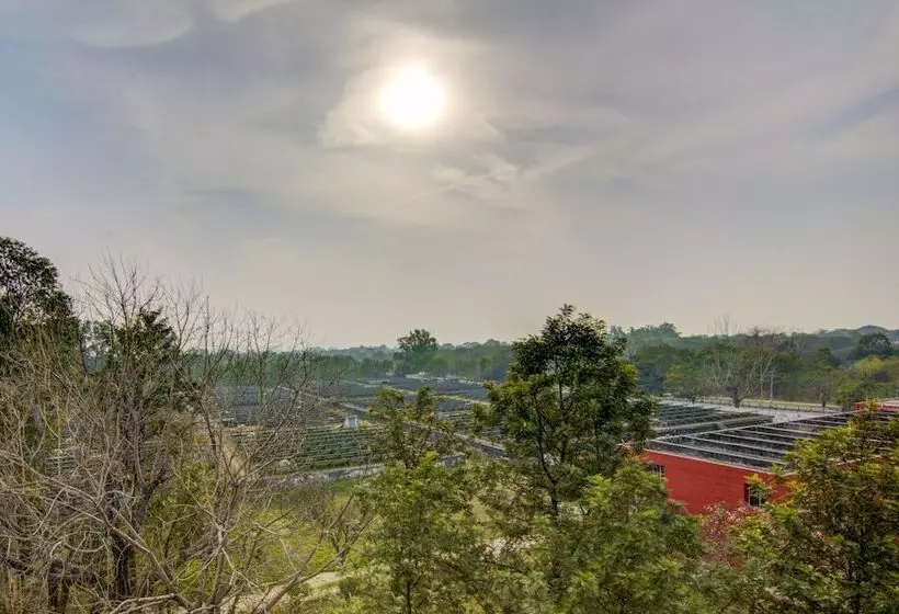 Itsy Hotels Gm Residency