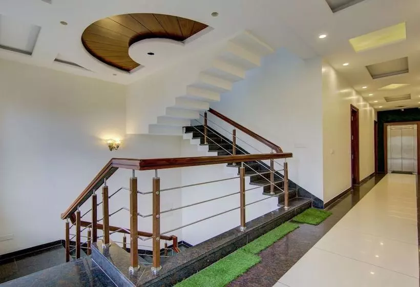 Itsy Hotels Gm Residency