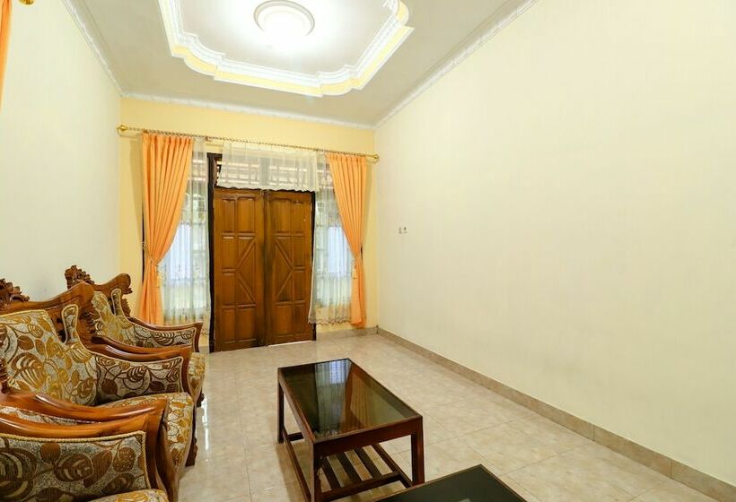 فندق Jemakir Homestay