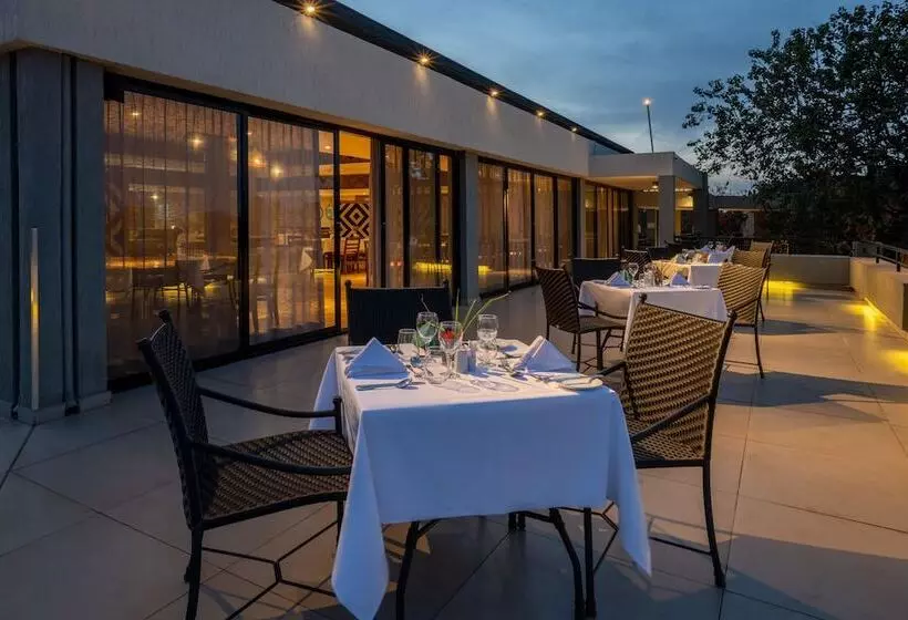 هتل Mantis Akagera Game Lodge